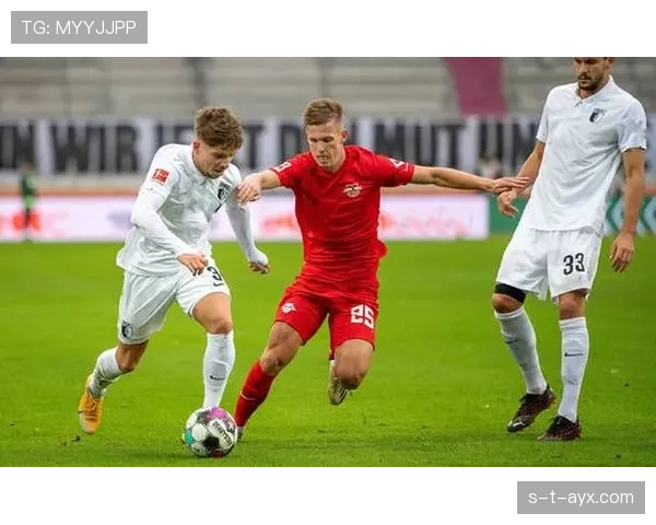 奥格斯堡中场核心发挥关键作用,助力球队稳扎稳打迈向胜利