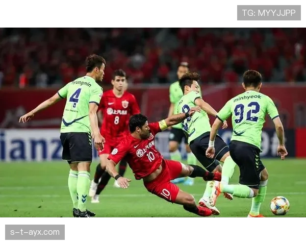 聚焦豪门对决：K联赛冠军争夺白热化，新赛季冠军花落谁家？