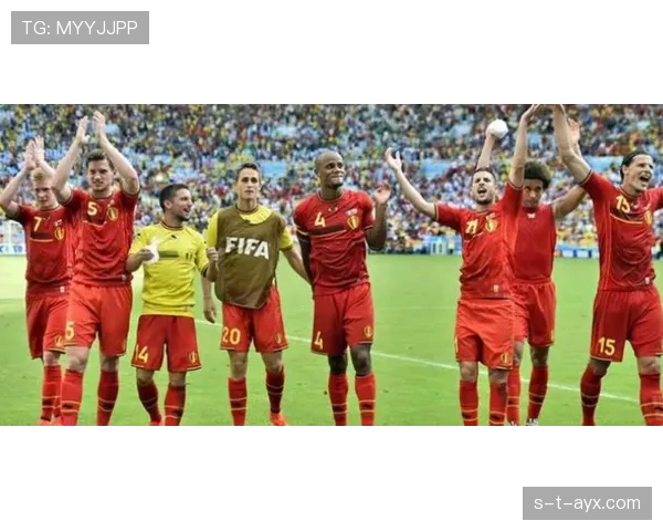 摩纳哥中场组织才华爆发,助球队状态回升迎战新赛季高峰 摩纳哥中场组织才华爆发,助球队状态回升迎战新赛季高峰