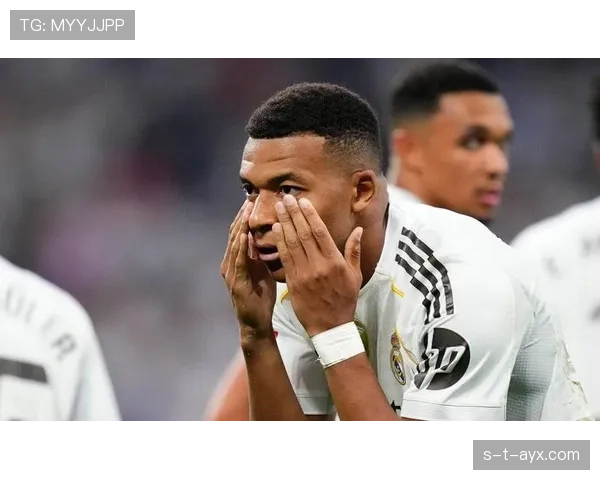 皇马进攻新战术曝光,状态强势回暖引对手高度警惕 皇马进攻新战术曝光,状态强势回暖引对手高度警惕